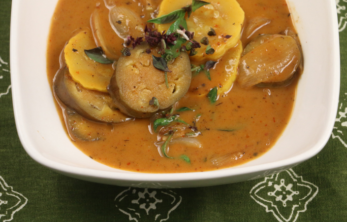 Summer Squash Red Curry